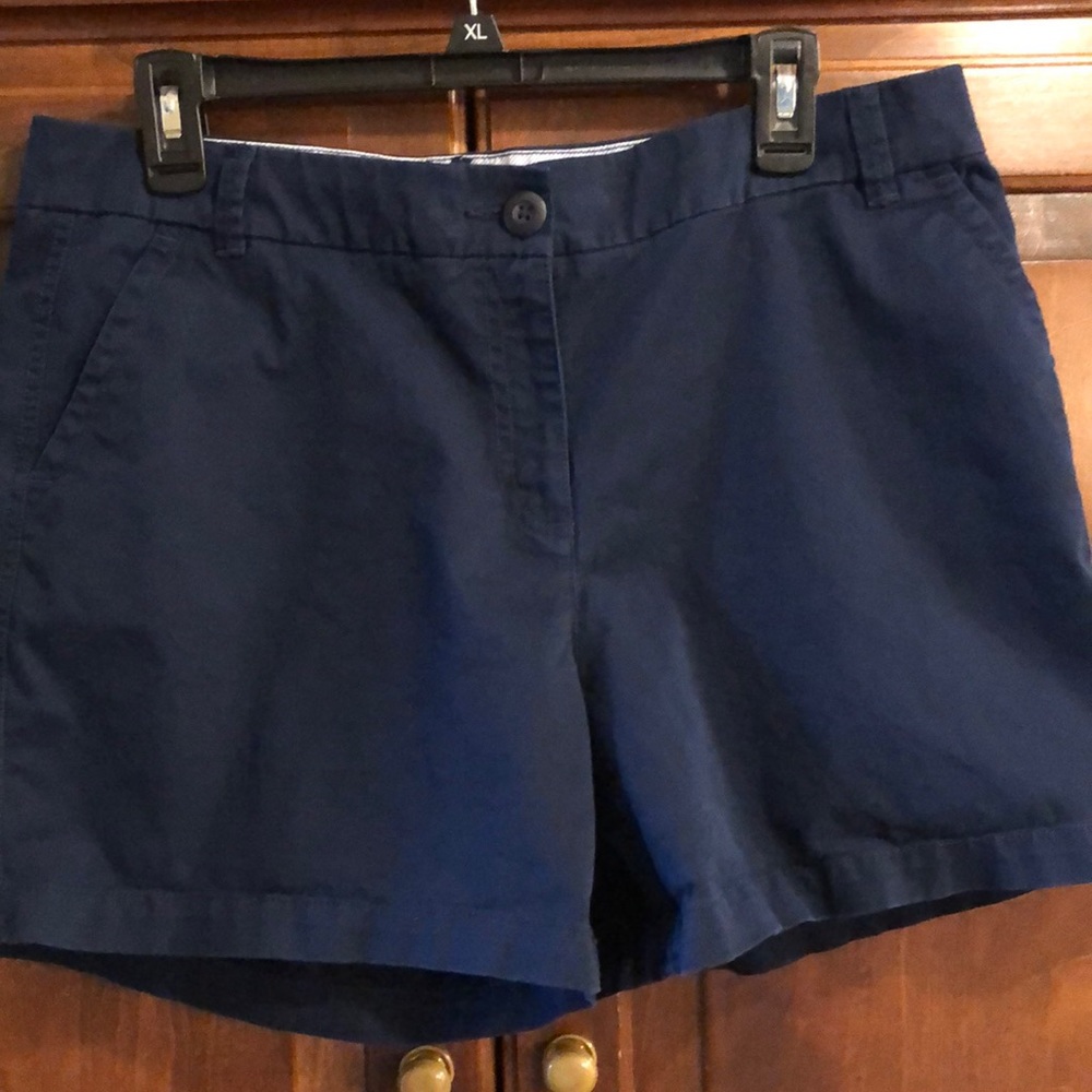 Crown & Ivy Womens Caroline Shorts. Navy. Size 12